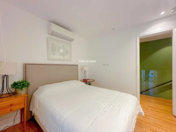 Imagem Cobertura de Luxo à Venda no Brooklin: 3 quartos, 3 suítes, 2 salas, 3 vagas de garagem, 229m² - São Paulo-SP!