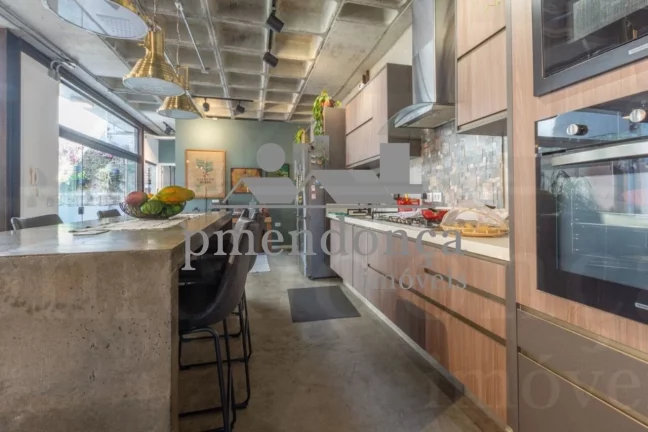 Imagem Casa de Vila em Perdizes com 3 sui­tes e 2 vagas, 202m²