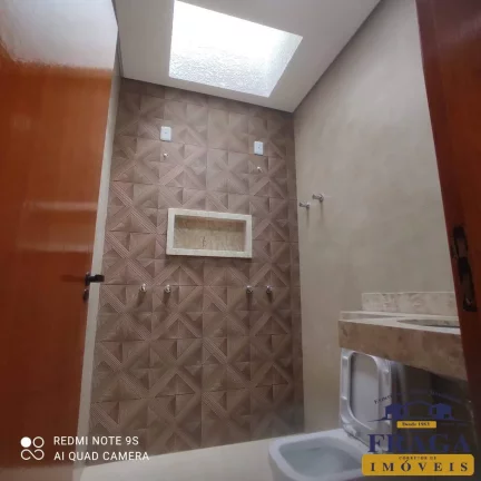 Imagem CASA EM CONDOMÍNIO C/ 100 M² / 03 QUARTOS SENDO 01 SUÍTE / 03 VAGAS