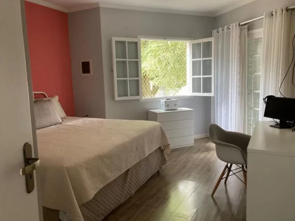 Imagem Sobrado com 3 dormitórios à venda, 271 m² por R$ 1.300.000,00 - Vila Áurea - Poá/SP