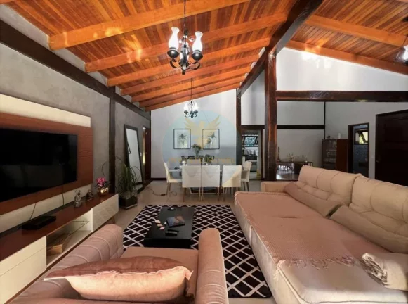 Imagem Casa em Condomínio a Venda no bairro Granja Viana - Carapicuíba, SP
