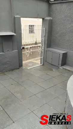 Imagem Casa comercial para venda ou locação em São Paulo-SP, Tatuapé: 5 quartos, 3 banheiros, 2 vagas, 200m². Venha conferir!