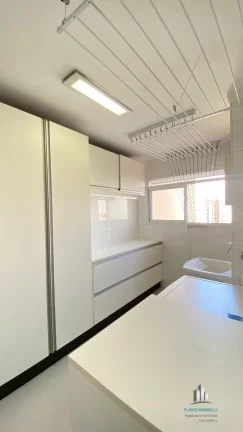 Imagem Belíssimo Apartamento de 213 metros com 4 Dormitórios sendo 2 Suítes e 3 Vagas