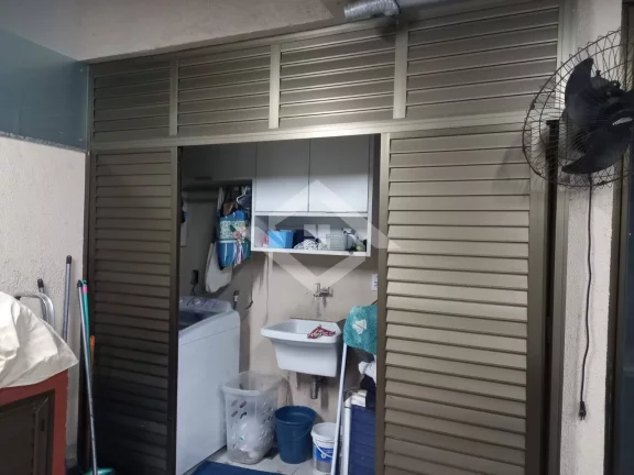 Imagem Cobertura Linear de 2 Quartos para Venda em Niterói com 155 m²