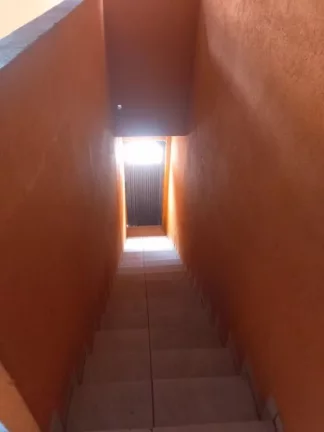 Imagem Casa sobreposta alta com 1 dormitório à venda, 90 m² por R$ 150.000 - Vila Costa Muniz - Cubatão/SP