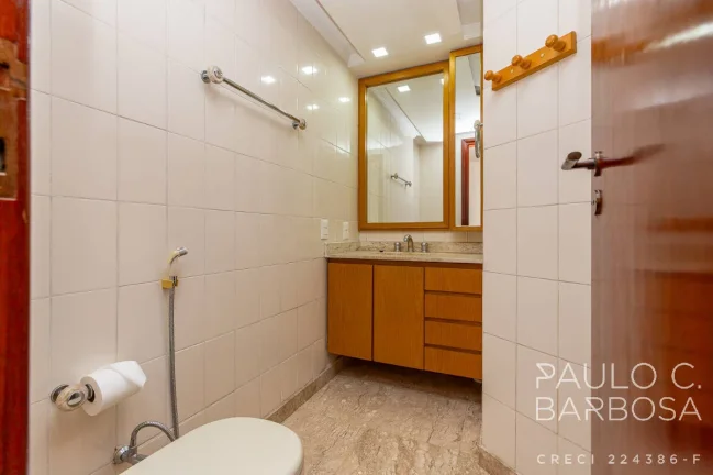 Imagem Parte plana dos Jardins - 3 Suítes - 4 Vagas - 189 m²