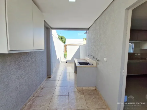 Imagem Oportunidade - Casa térrea com piscina à venda no Novos Estados