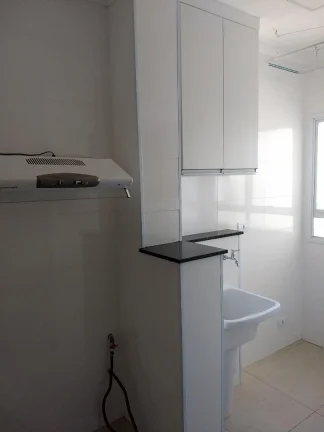 Imagem Apto novo - sala 2 ambientes com sacada, armários, 3 dormitórios, 1 suite, 1 vaga, próximo de sup...