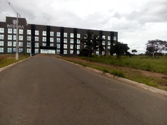 Imagem Lote de Esquina com 346,60 Metros no Loteamento Lagoa Golden