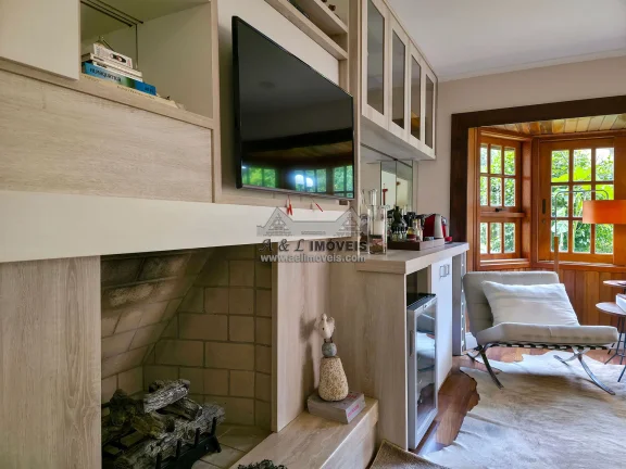 Imagem Casa à venda Campos do Jordão condomínio fechado estilo alpino 4 dormitório