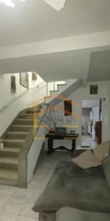 Imagem Casa de Vila, muito aconchegante, abaixo do valor de mercado.
Casa antiga, porém bastante conservad...