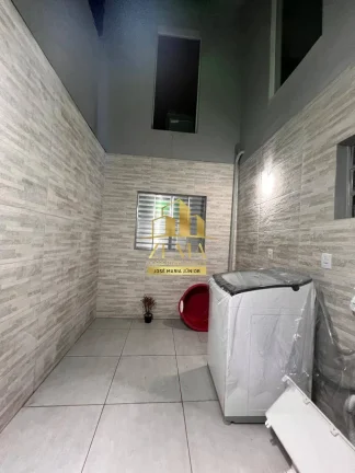 Imagem Casa com 02 dorms, 131m2, Lareira, Piscina, Elevador, 03 vagas
