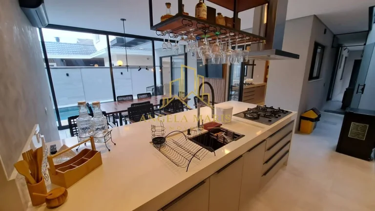 Imagem Casa Sobrado 4 dormitórios ( 4 Suítes) 4 vagas, Altos da Serra VI.
