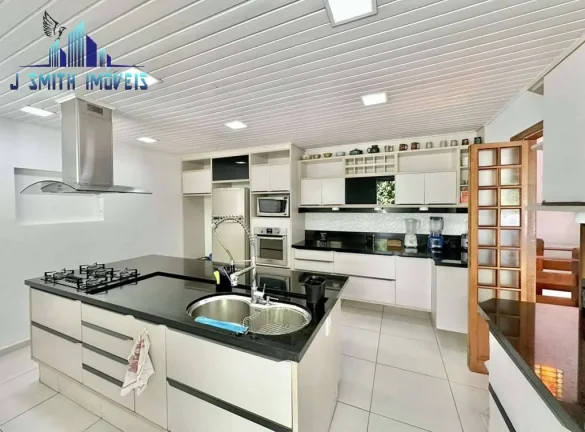 Imagem Casa 3 dorm/1 suíte + LOFT hóspedes + Piscina, gourmet. Terreno 2.000m²
