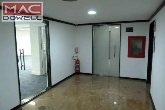 Imagem Salas comerciais de 150 a 245 m² - LOCAÇÃO - Centro/RJ