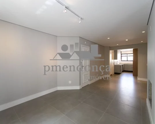 Imagem Apto de 142m² com excelente localização em Perdizes, com 3 quartos sendo 1 suite e 2 vagas.