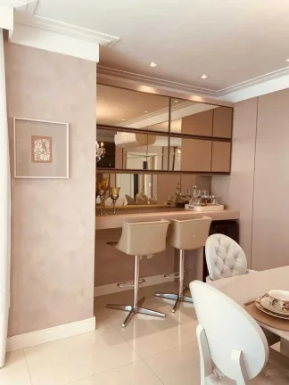 Imagem Apartamento com 3 dormitórios sendo 3 suítes e 1 vaga de garagem em Balneário Camboriú/SC