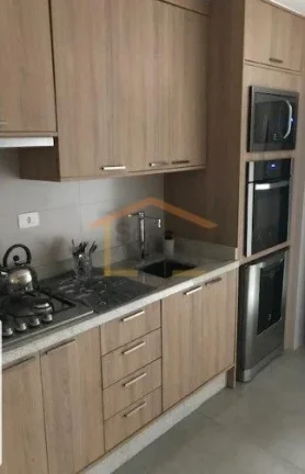 Imagem Apartamento de 76 m², totalmente reformado, com 3 dormitórios, armários planejados, piso em porce...