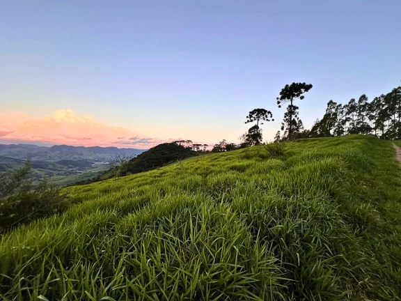 Imagem O Topo da Mantiqueira: Terreno Espetacular com 32.000m², 100% Aproveitável e Vista Infinita