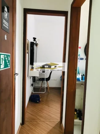 Imagem Sobrado Triplex no Cambuci a venda