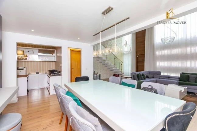 Imagem Sobrado mobiliado com 3 suítes à venda, 185 m² por R$ 1.530.000 - Uberaba - Curitiba/PR