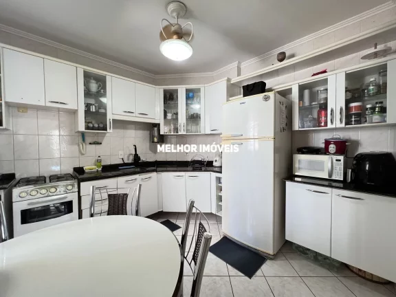 Imagem Apartamento á venda com 2 dormitórios sendo 1 suíte localizado no centro de Balneário Camboriú