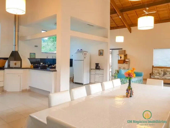 Imagem Casa diferenciada no condomínio Vila Verde - km 36 pela Raposo Tavares