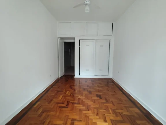 Sala living Conjugado a venda em Santos no Boqueirão Praia