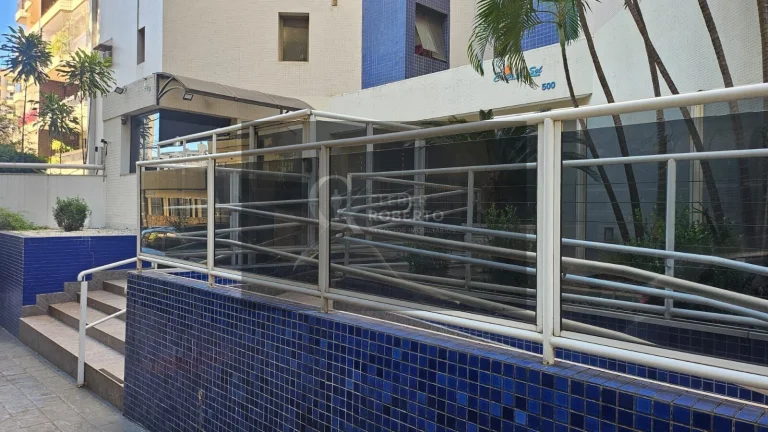 Imagem Apartamento com 3 Dormitórios e 2 Vagas no Centro – 96m²