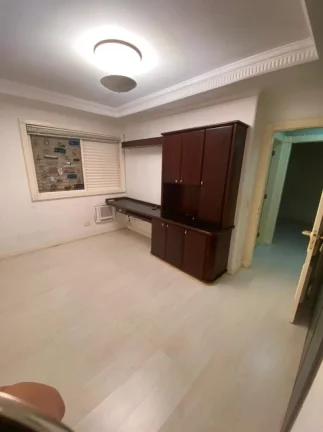 Imagem Impecável!!Apartamento alto padrão, possui 04 dormitórios, sendo duas suítes, todos com ar condi...