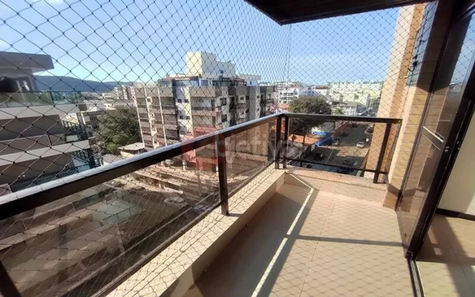 Imagem Cobertura com 3 dormitórios para locação fixa no Centro de Cabo Frio/RJ