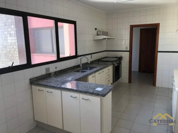 Imagem Apartamento 4 dormitórios e 385 m², a venda no Centro de Jundiaí/SP