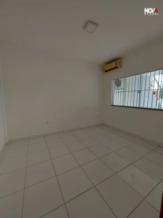 Imagem Quer um apê com cara de casa, espaço de sobra e ainda com área externa pra chamar de sua? Achou!
...