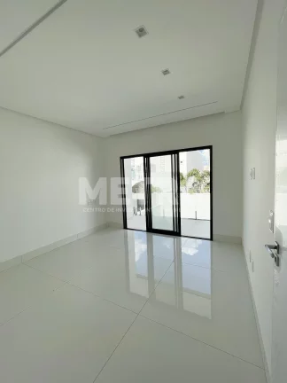 Imagem Casa à venda no Alphaville com 4 suítes, Gourmet com piscina, PETROLINA - PE