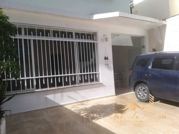 Imagem Excelente Casa à Venda no Boqueirão em Santos: Espaço, Conforto e Comodidade em um Sobrado Charmoso