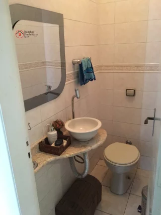 Imagem CASA ASSOBRADADA COM 3 DORMITÓRIOS PARA VENDA, AO LADO DO LARGO DA VILA ZELINA. 2 VAGAS DE GARAGEM, QUINTAL, CHURRASQUEIRA. A 12 MINUTOS A PÉ DO METRÔ