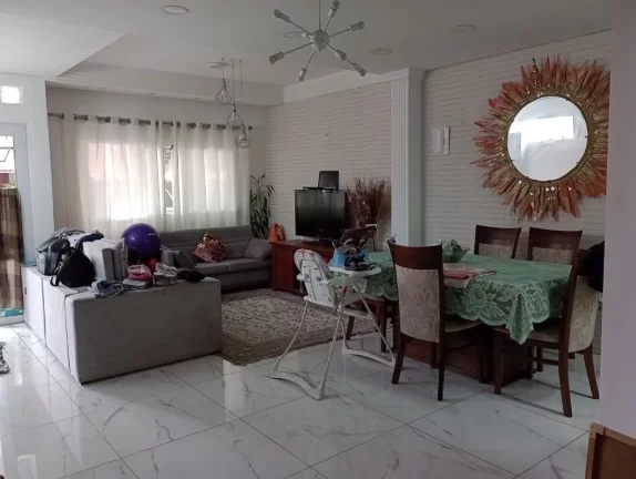Imagem Sobrado com 3 dormitórios à venda, 147 m² por R$ 600.000,00 - Vila Monteiro - Poá/SP