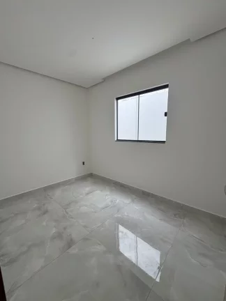 Imagem Imperdível oportunidade: casa à venda em Vitória da Conquista-BA, Zabelê, 3 quartos, 1 suíte, 2 salas, 2 banheiros, 1 vaga, 78m².