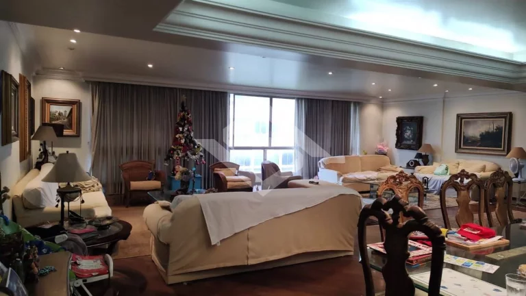 Imagem Apartamento de 4 Quartos para Venda em Copacabana com 234 m²