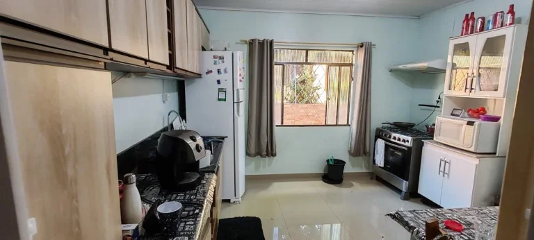 Imagem Casa à venda em Cascavel, Santa Cruz - Portão eletrônico, Quintal, Rua Asfaltada