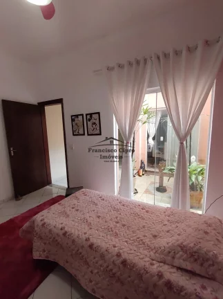 Imagem Casa à venda no bairro Vila dos Comerciários II - Lorena/SP