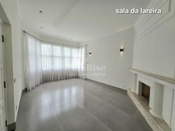 Imagem Casa a venda - Alphaville 11 | 4 quartos - 4 vagas - 373m² AC - 435m² AT | R$2.990.000