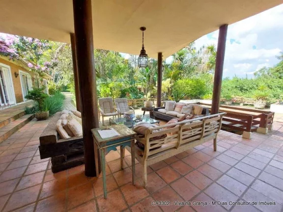 Imagem Linda casa estilo Granja Viana - Térrea e muito verde