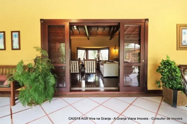Imagem Casa com 3 dormitórios à venda, 640 m² por R$ 3.500.000,00 - Granja Viana - Carapicuíba/SP