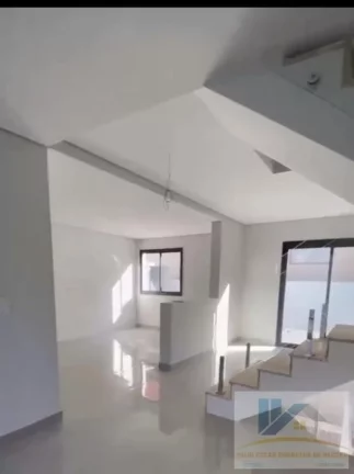 Imagem Sobrado para Venda em São José dos Pinhais, Bom Jesus, 3 dormitórios, 3 suítes, 4 banheiros, 3 vagas