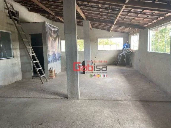 Imagem Casa com 3 dormitórios à venda, 374 m² por R$ 550.000,00 - Caminho de Búzios - Cabo Frio/RJ