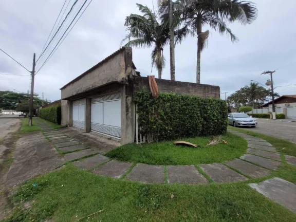 Imagem Casa para Venda em Itanhaém, Jardim Itanhaem, 4 dormitórios, 4 suítes, 2 banheiros, 6 vagas