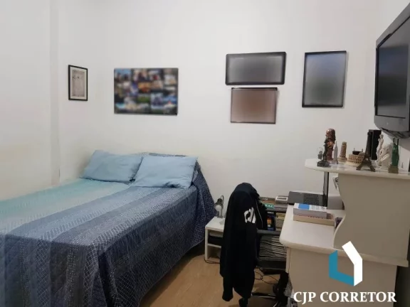 Imagem Apartamento de três quartos com suíte e dependência para vender