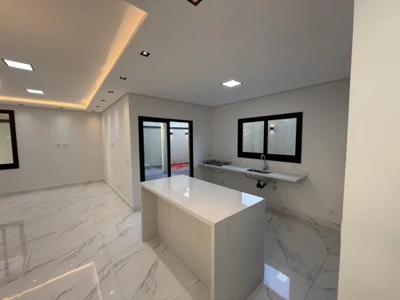 Imagem Casa à Venda com 6 Vagas e Piscina em Santana de Parnaíba
