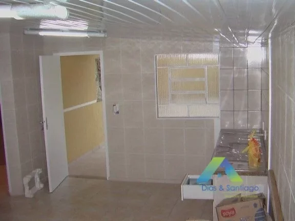 Imagem Sobrado todo reformado, 2 dormitórios, sala 2 ambientes, 3 vagas, com excelente localização e valor !